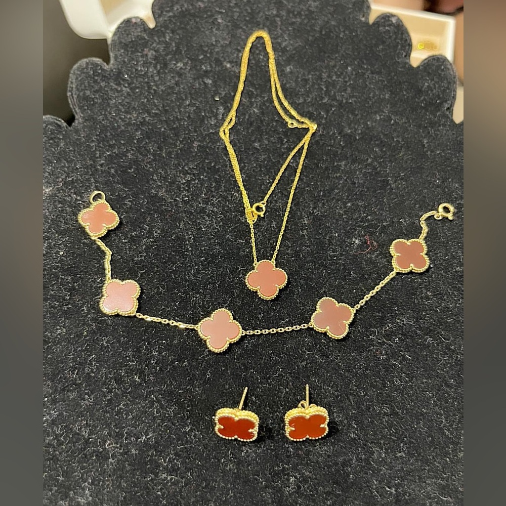 Clover set Carnelian